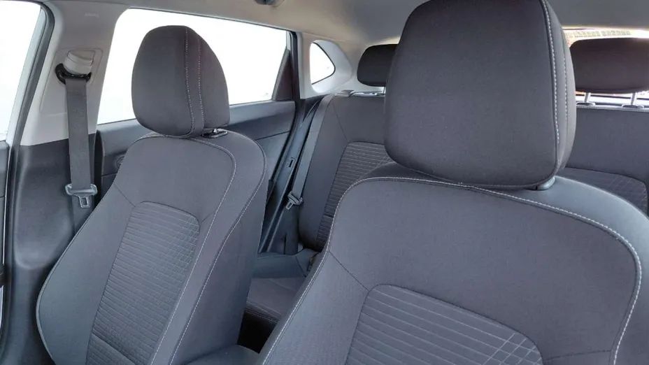 HYUNDAI i20 -
