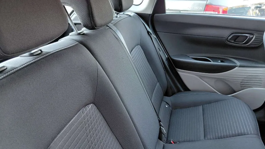HYUNDAI i20 -