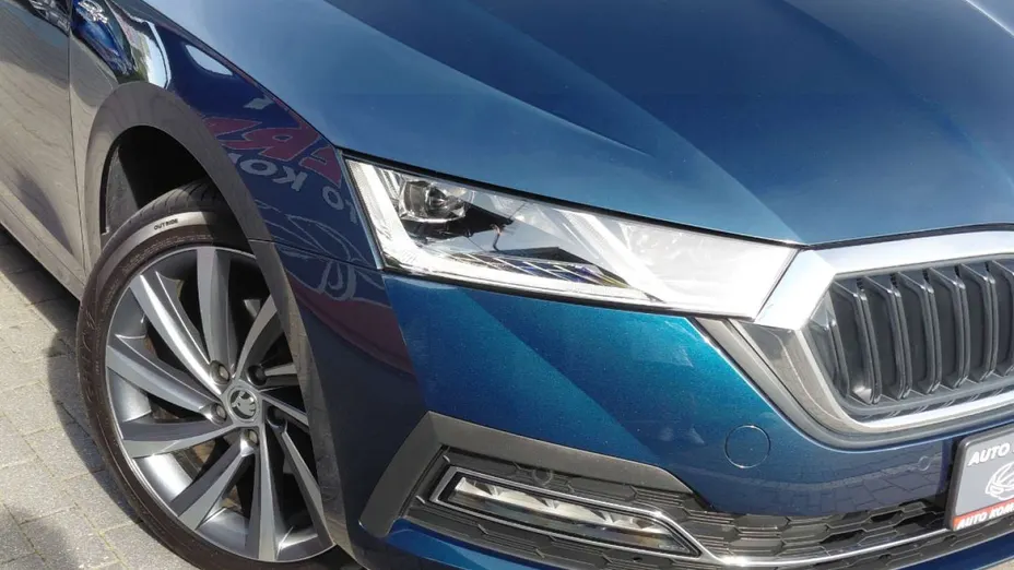 SKODA Octavia -