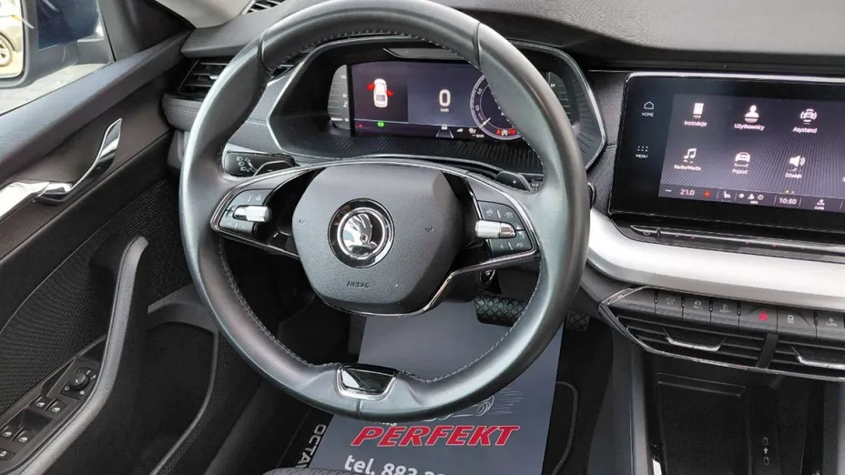 SKODA Octavia -