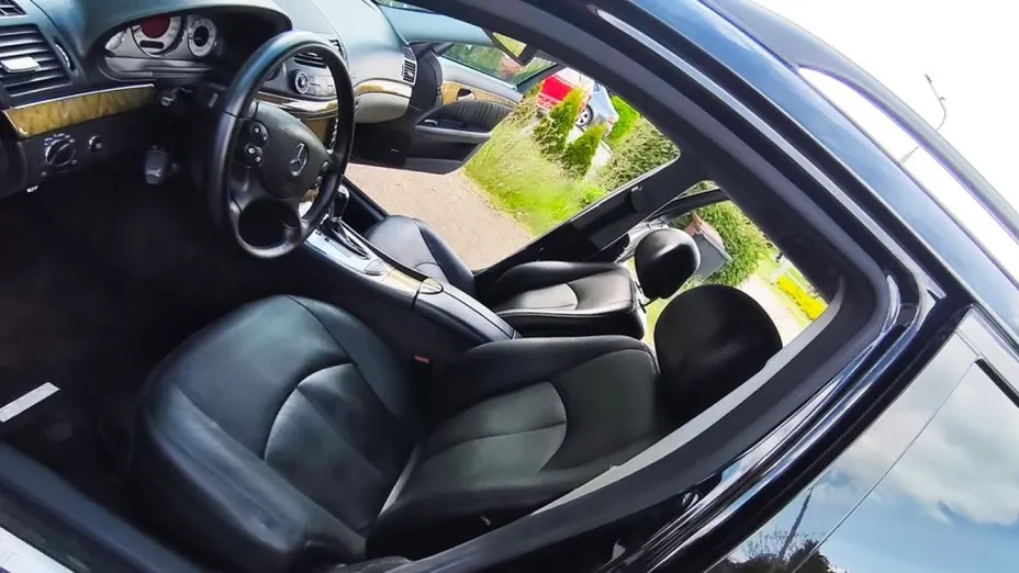 MERCEDES-BENZ E Klasa -