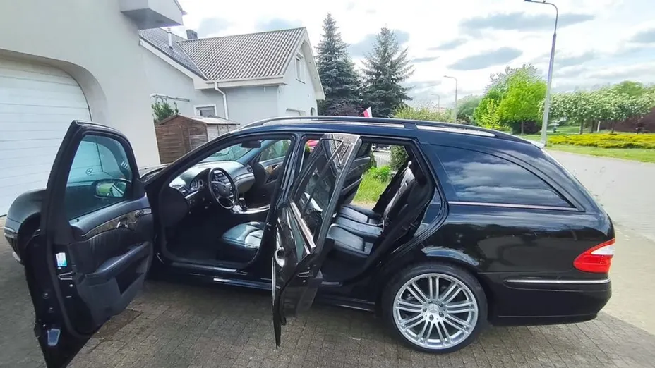 MERCEDES-BENZ E Klasa -