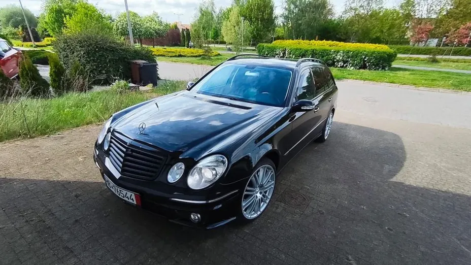 MERCEDES-BENZ E Klasa -