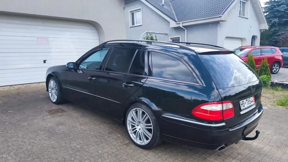 MERCEDES-BENZ E Klasa -