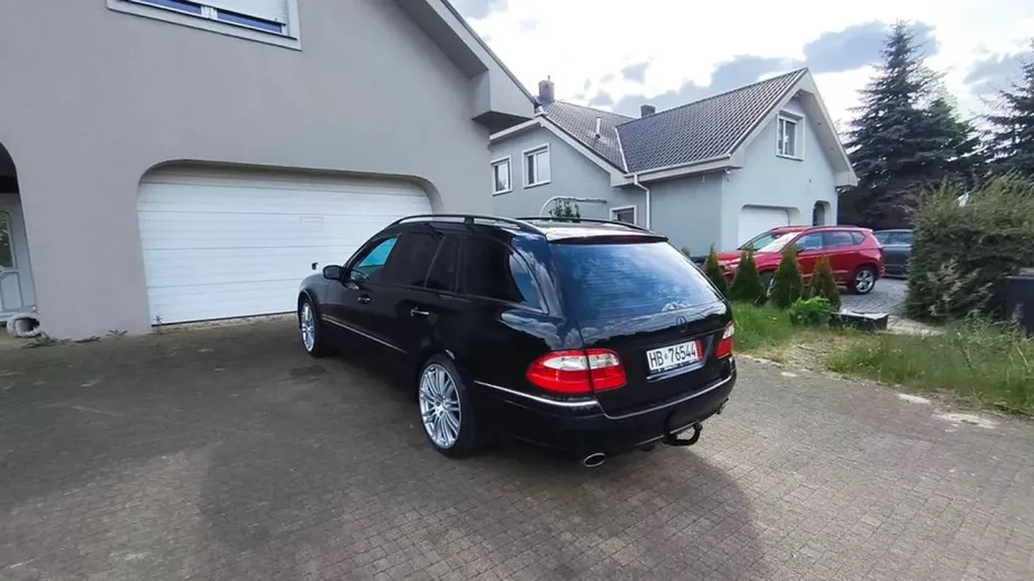 MERCEDES-BENZ E Klasa -