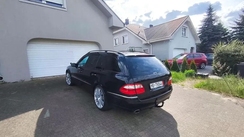 MERCEDES-BENZ E Klasa -