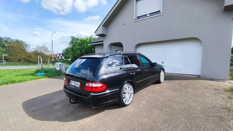 MERCEDES-BENZ E Klasa -