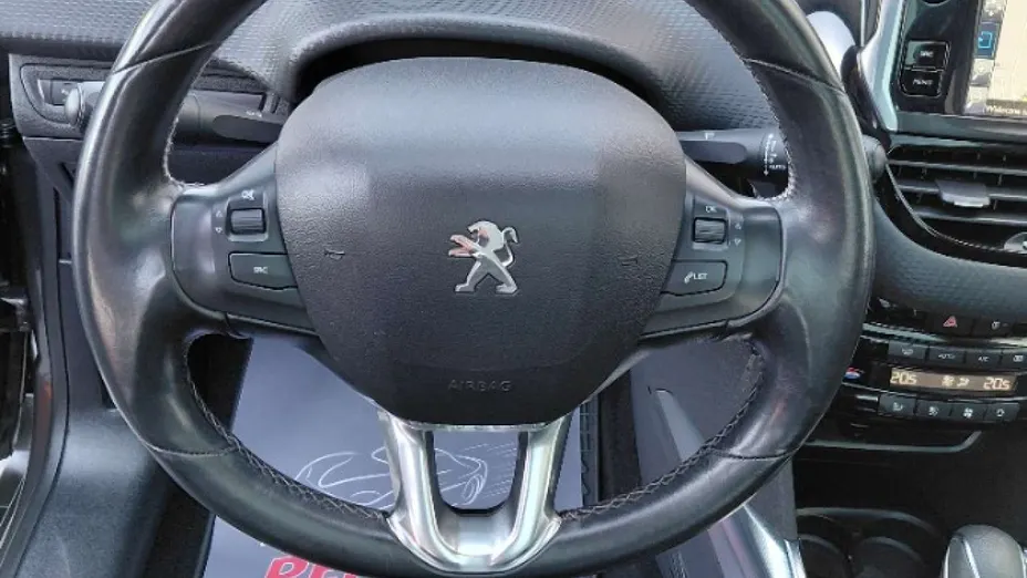 PEUGEOT 2008 -
