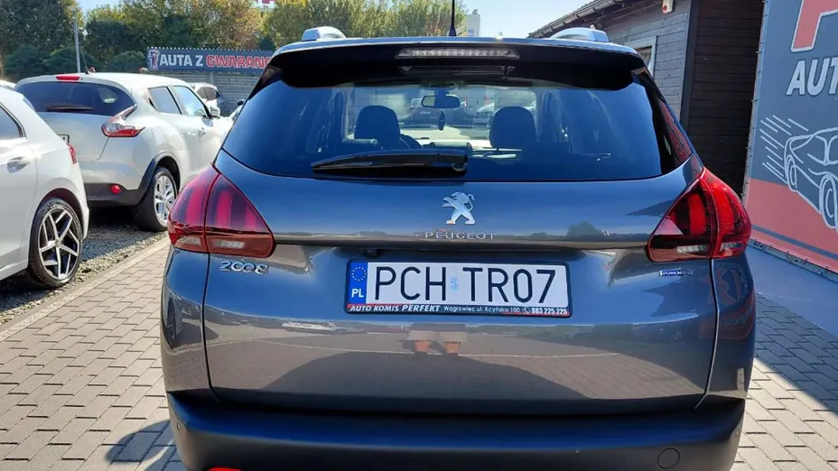 PEUGEOT 2008 -