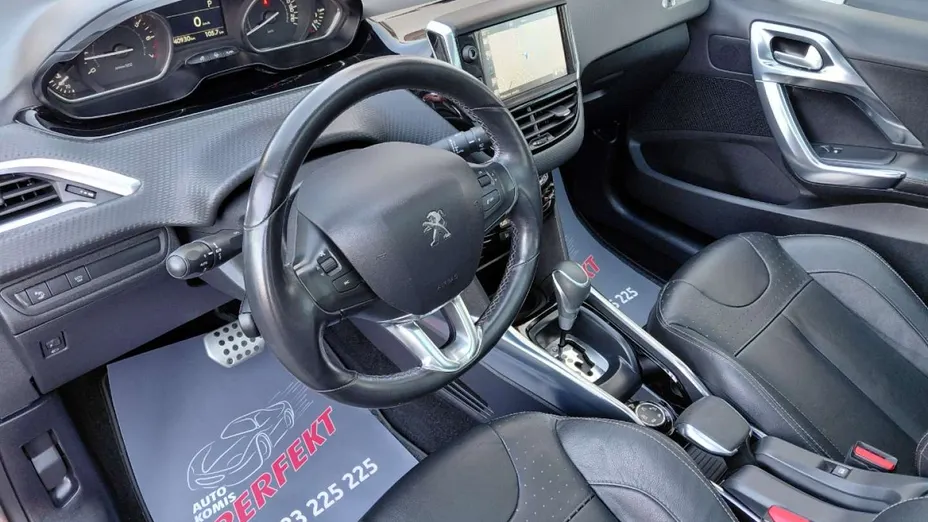 PEUGEOT 2008 -