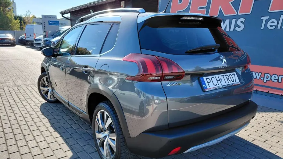 PEUGEOT 2008 -