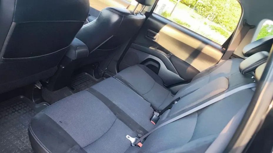 PEUGEOT 4007 -