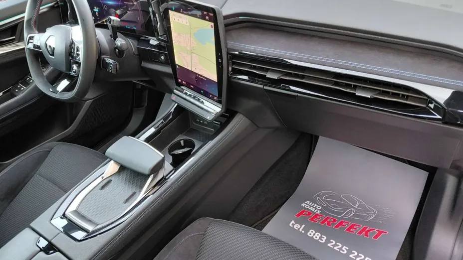 RENAULT Austral -