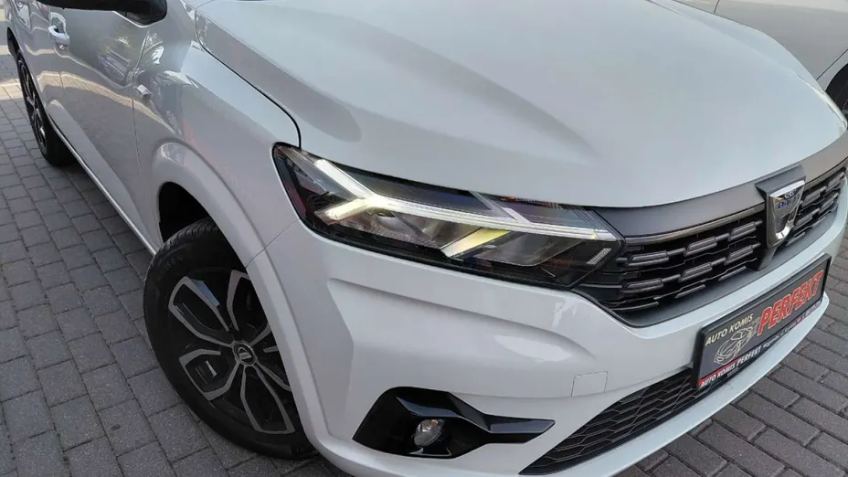 DACIA Sandero -