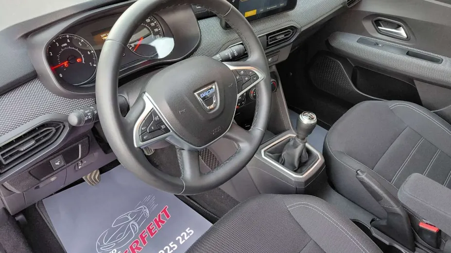 DACIA Sandero -