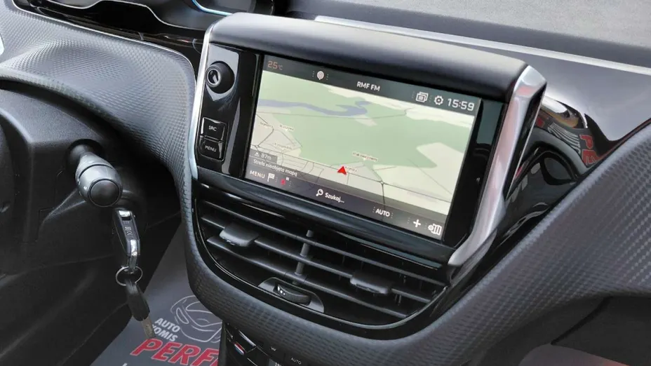 PEUGEOT 2008 -