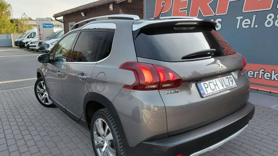 PEUGEOT 2008 -