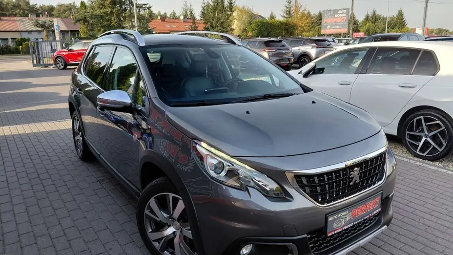 PEUGEOT 2008 -