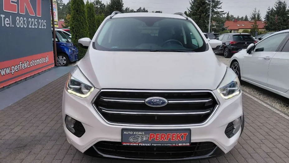 FORD Kuga -