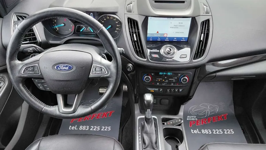 FORD Kuga -