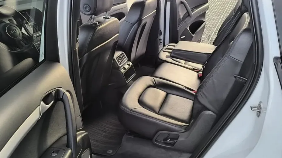 AUDI Q7 -