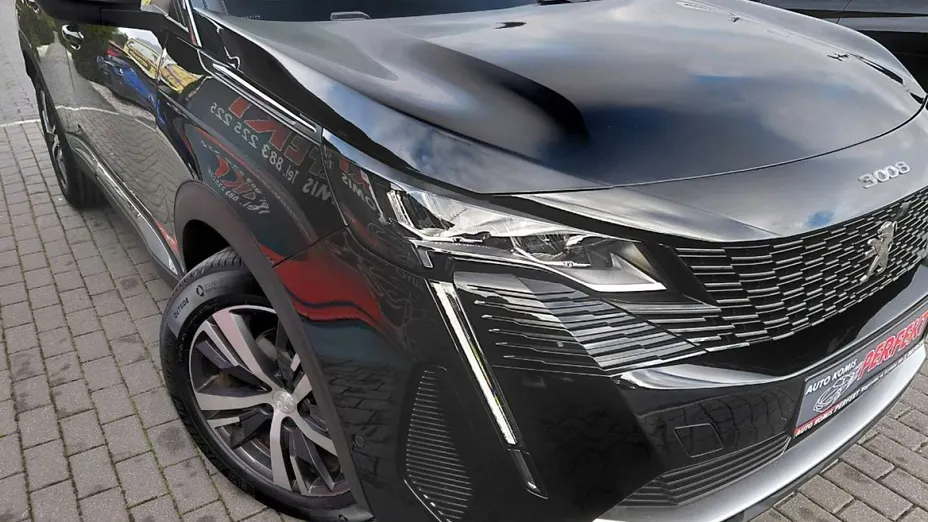 PEUGEOT 3008 -