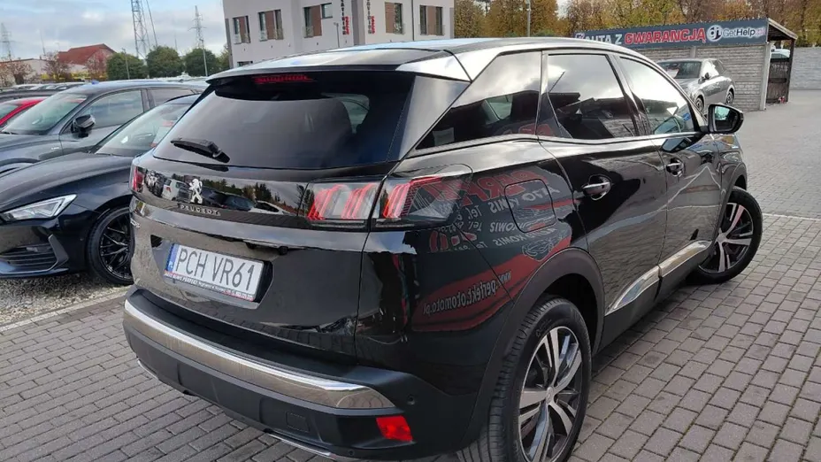 PEUGEOT 3008 -