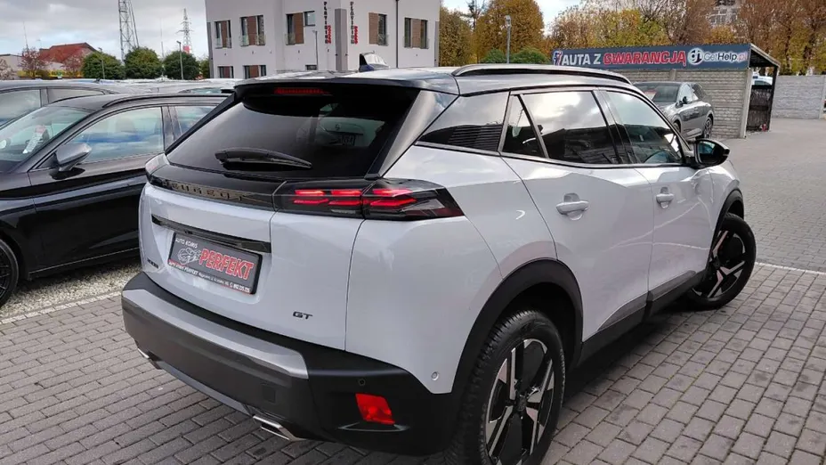 PEUGEOT 2008 -