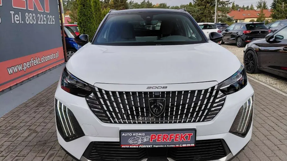 PEUGEOT 2008 -