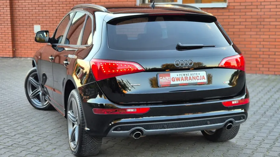 AUDI Q5 -