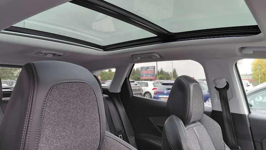 PEUGEOT 3008 -