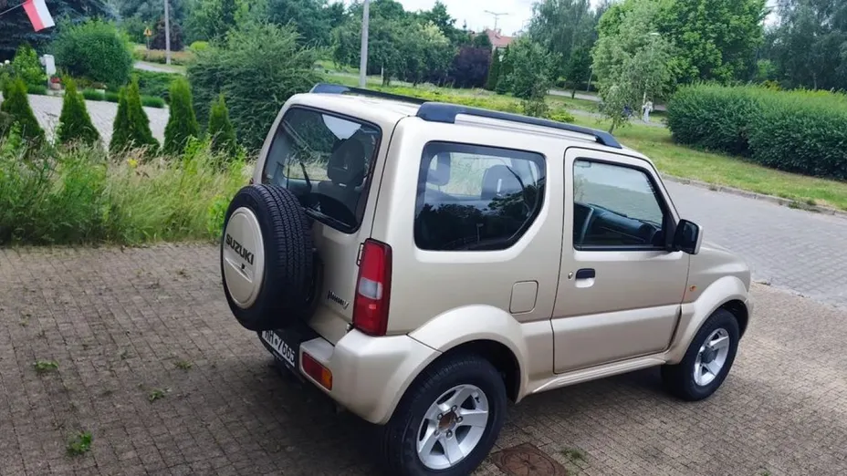 SUZUKI Jimny -