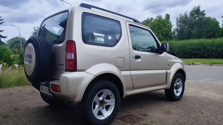 SUZUKI Jimny -