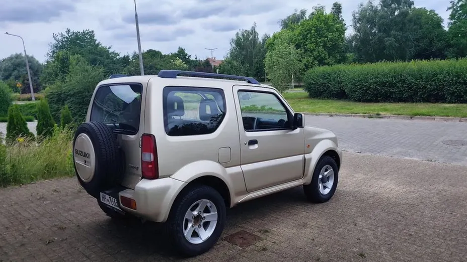 SUZUKI Jimny -