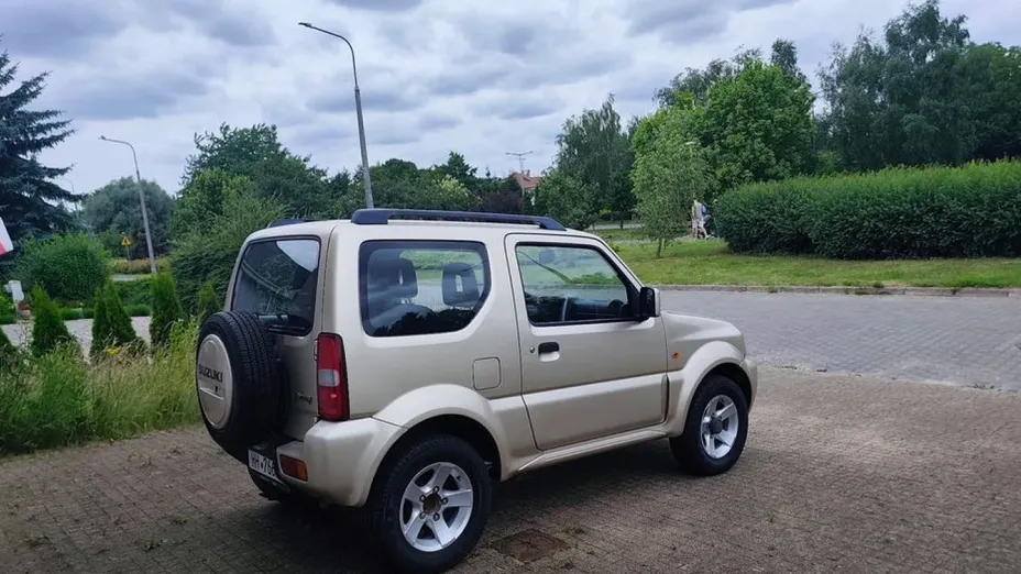 SUZUKI Jimny -