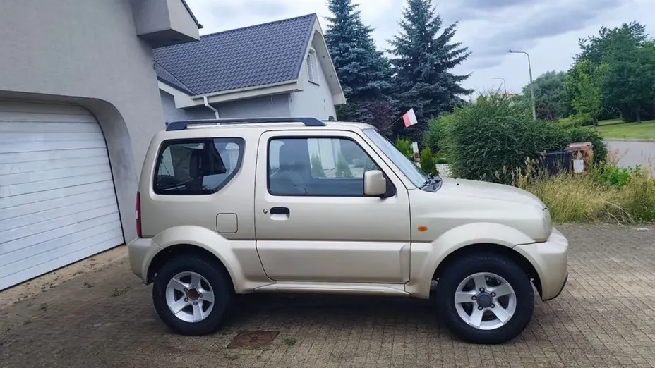 SUZUKI Jimny -