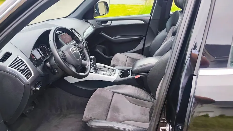AUDI Q5 -