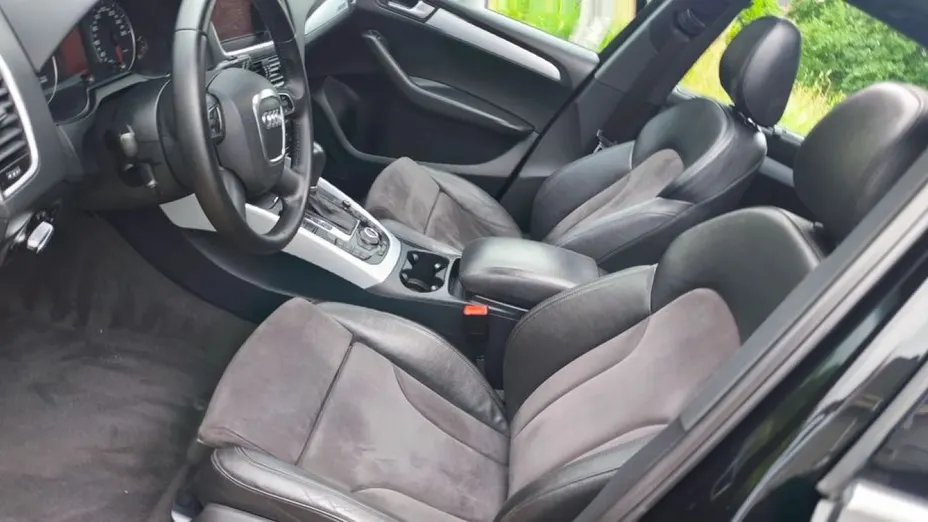 AUDI Q5 -