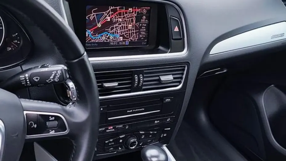 AUDI Q5 -