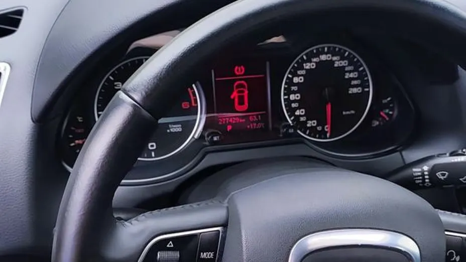 AUDI Q5 -
