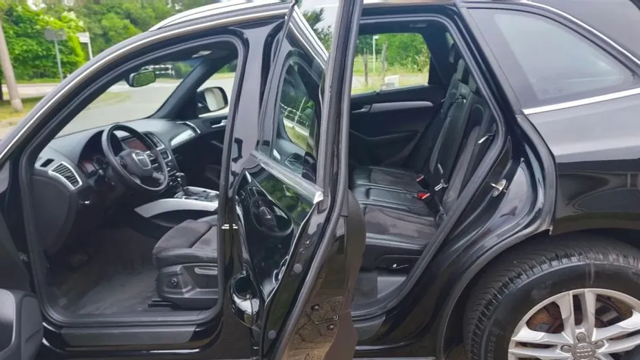 AUDI Q5 -