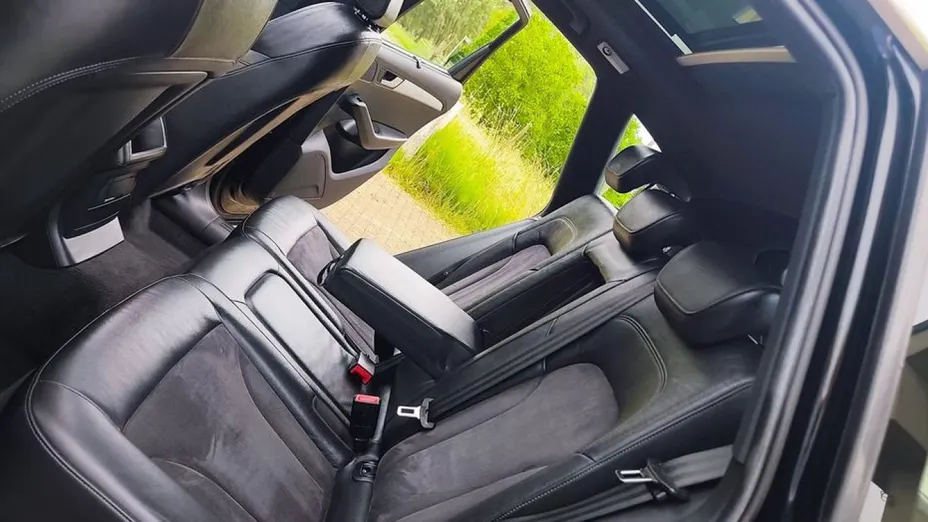 AUDI Q5 -