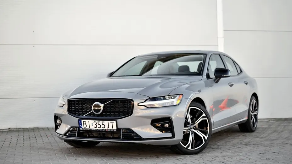 VOLVO S60 -