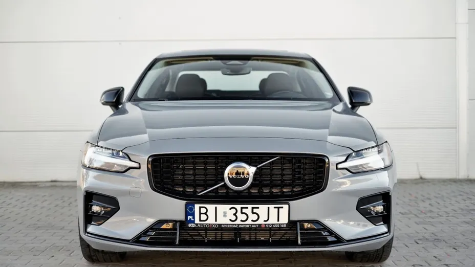 VOLVO S60 -