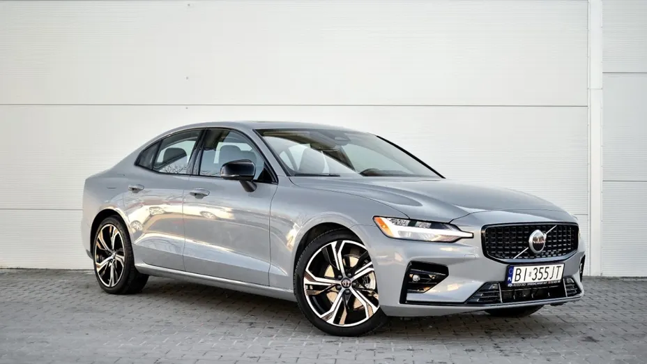 VOLVO S60 -