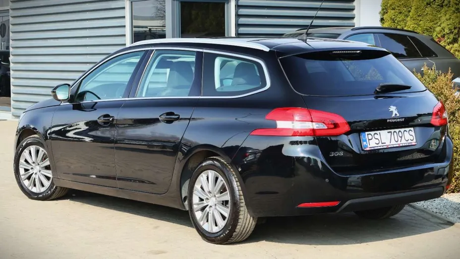 PEUGEOT 308 -