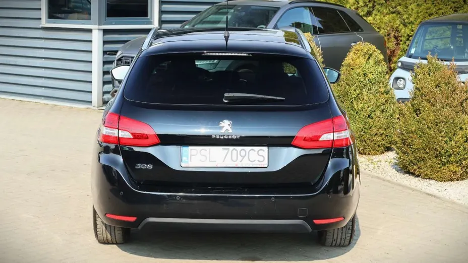 PEUGEOT 308 -