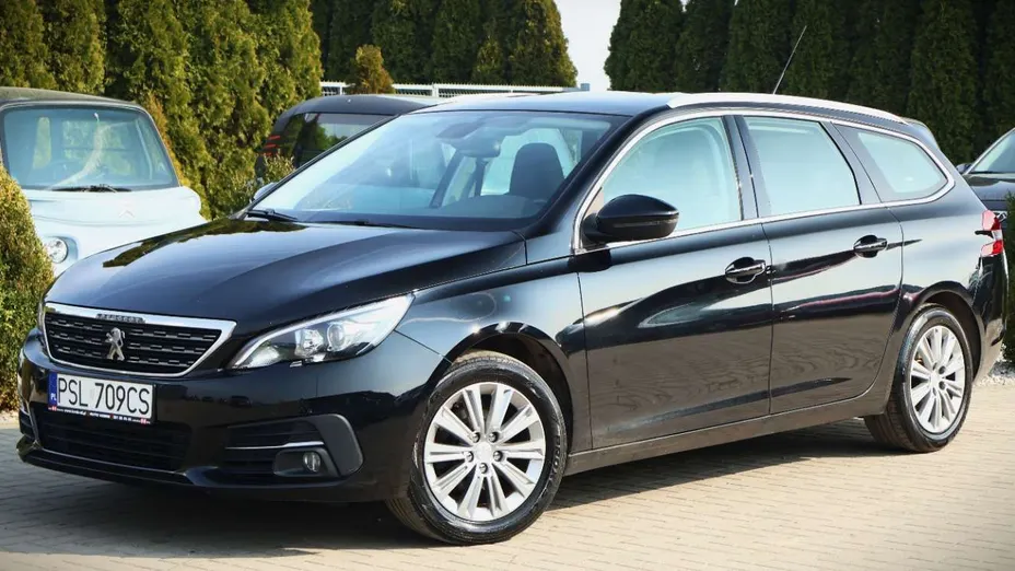PEUGEOT 308 -
