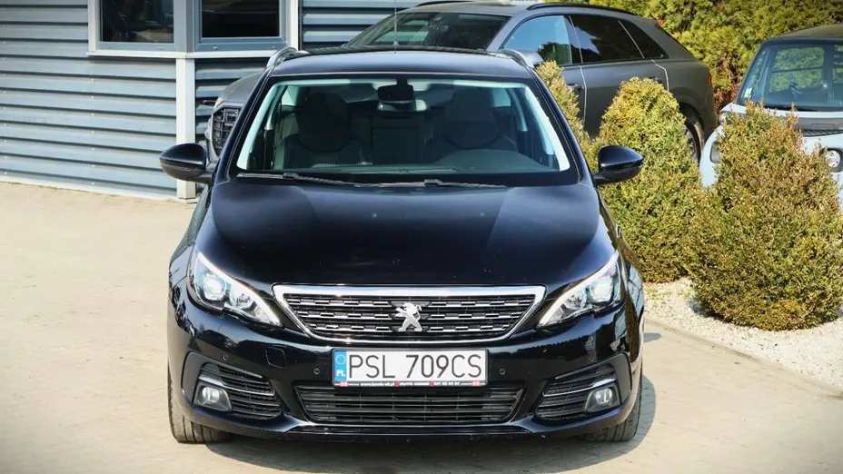 PEUGEOT 308 -