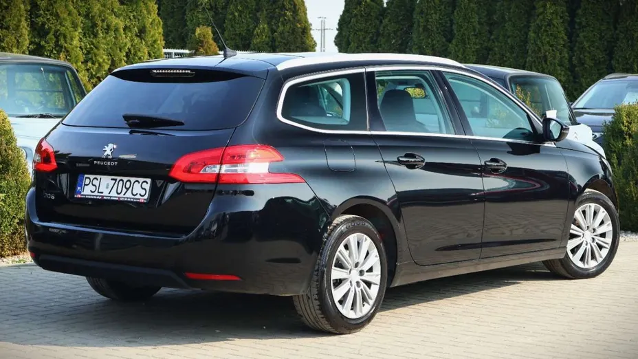 PEUGEOT 308 -